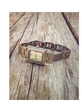 Vintage CG Quartz Watch Silver Tone Square White Dial Link Bracelet 7 In